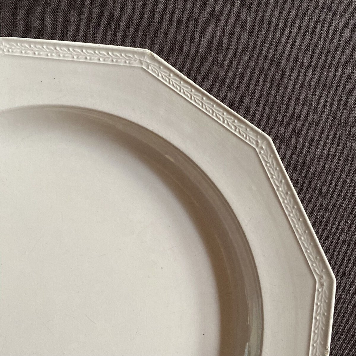 希少 フランスアンティーク 軟質白磁 ドデカゴン プレート2