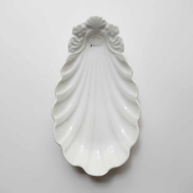 Porcelaine de Paris コキーユ型ラヴィエB | Reinette