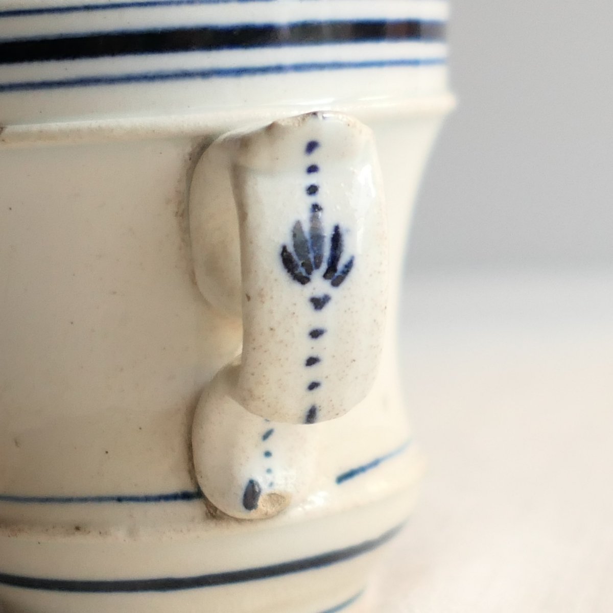 フランス アンティーク Vieillard & Johnston ボルドー窯 フランス アンティークVieillard & Johnston ボルドー窯 - メルカリ