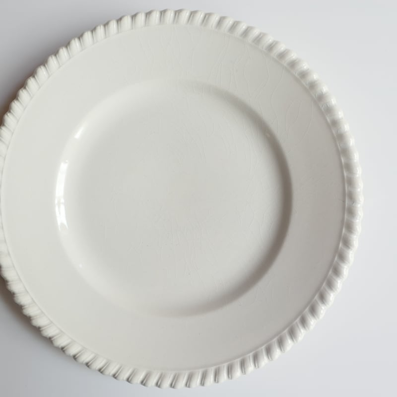 ☆K様お取り置き品／France antique 編み込みレリーフの白いデザート皿