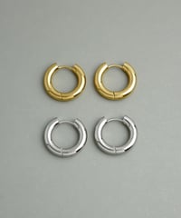 金属アレルギー対応 「ieLS」ステンレス　クロッシング　ラウンドフープピアス