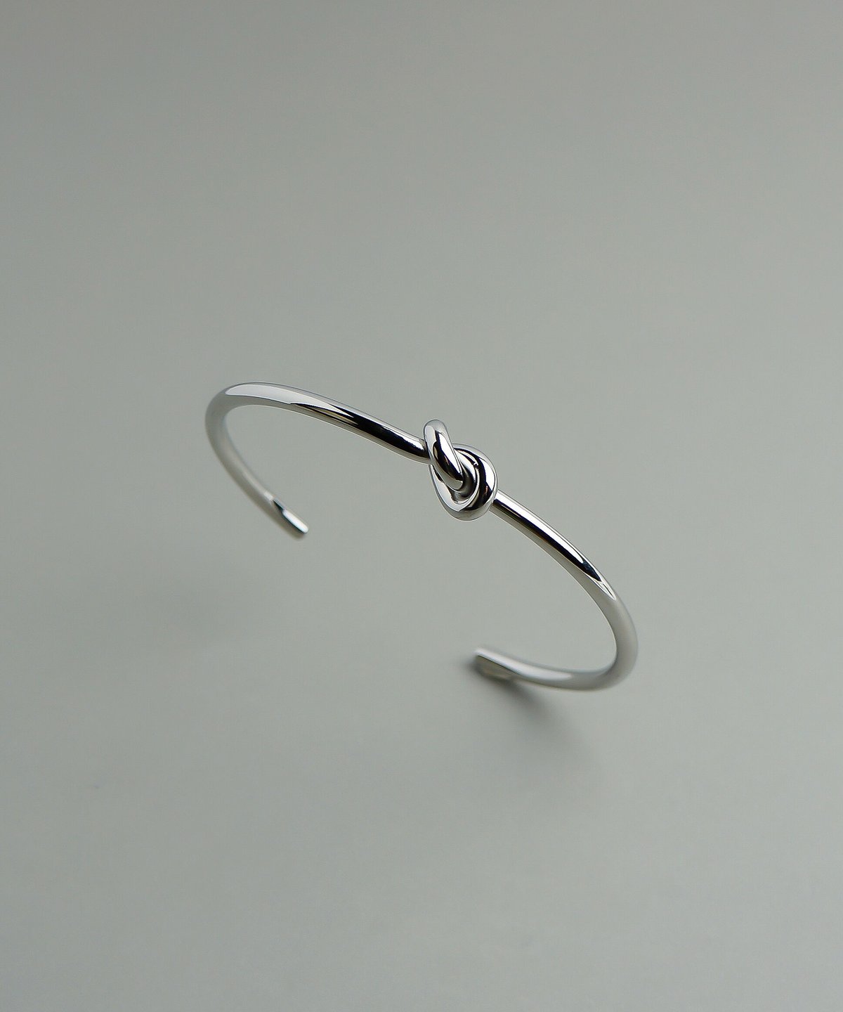   ステンレススチール バングル 金属アレルギー対応「ieLS」ステンレス ノットデザインデザイン