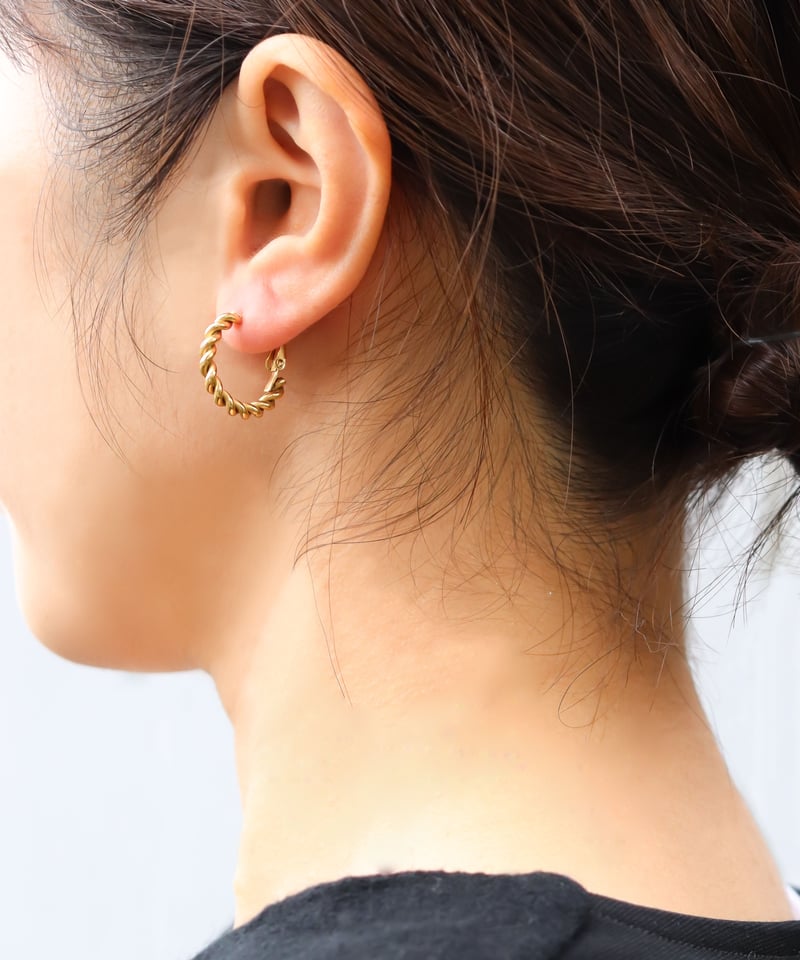 金属アレルギー対応「ieLS」ステンレス ツイストフープピアス | ieLS