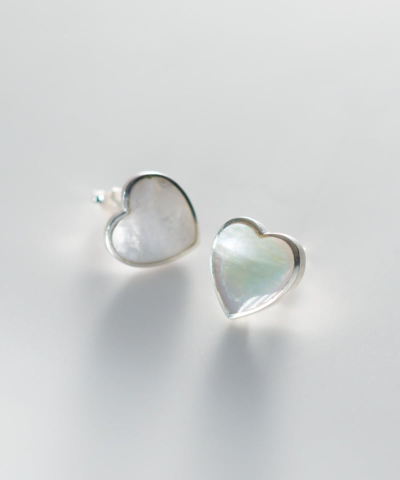 ieLS」SV925 シルバー マザーオブパール ハートピアス | ieLS ONLINE