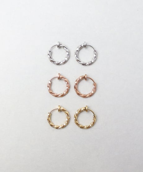 金属アレルギー対応「ieLS」ステンレス　ツイストフープイヤリング S
