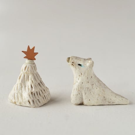 Howling  white little wolf and mini christmas tree  :  遠吠えチビおおかみとチビクリスマスツリー　07