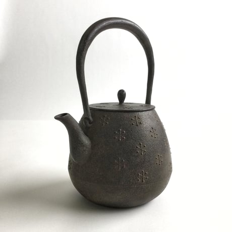 風花鉄瓶