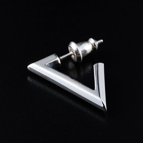 TRIANGLE PIERCE