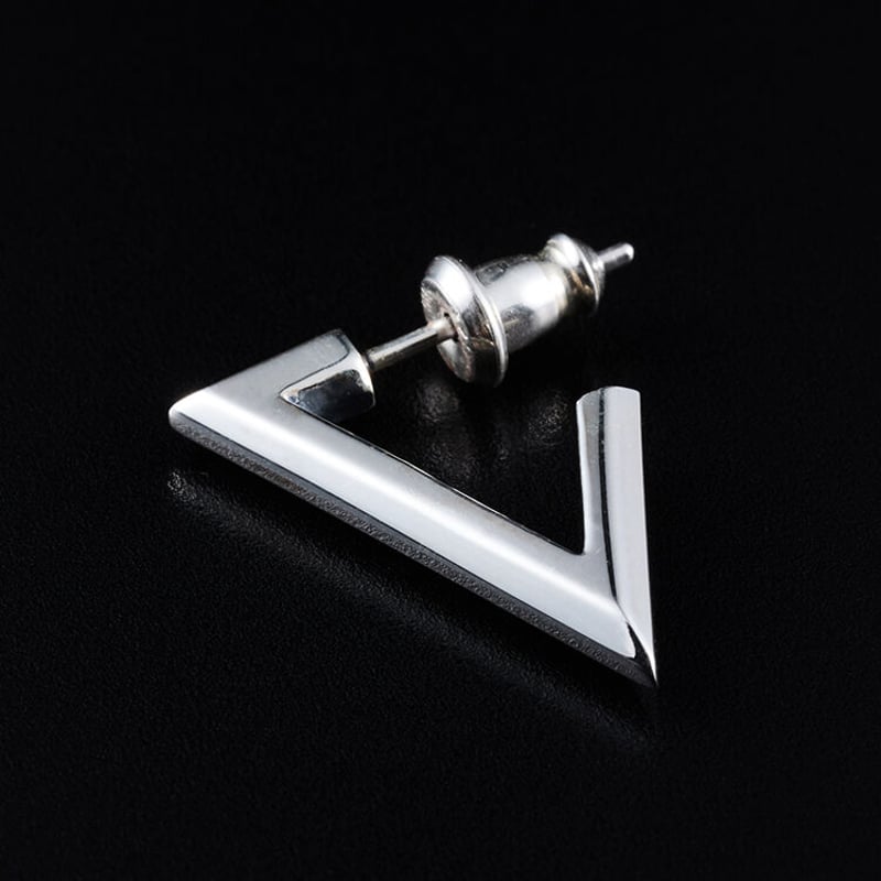 TRIANGLE PIERCE | KATSUMA_ART
