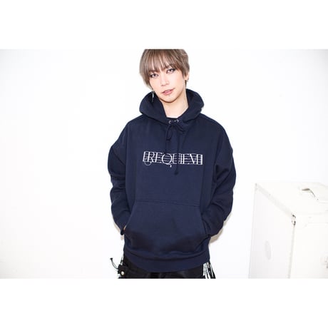 REQUIEM LOGO HOODIE(NAVY)