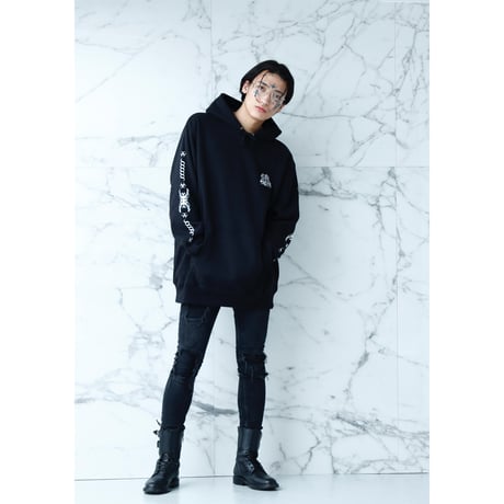 AKUTO HOODIE  (BLACK)