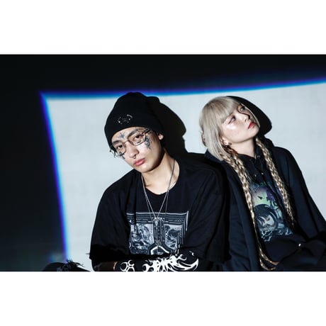 CRAZY STUDS  KNITCAP