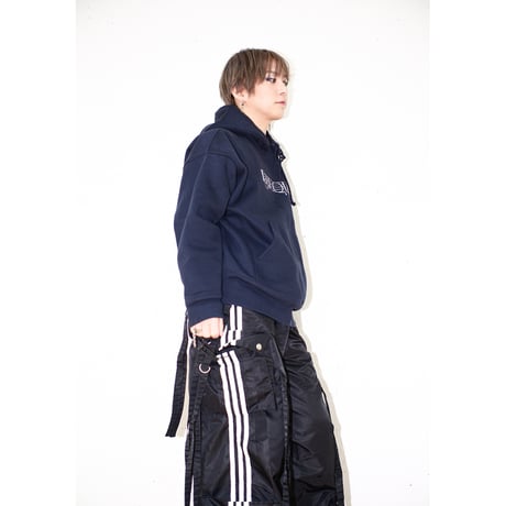 REQUIEM LOGO HOODIE(NAVY)