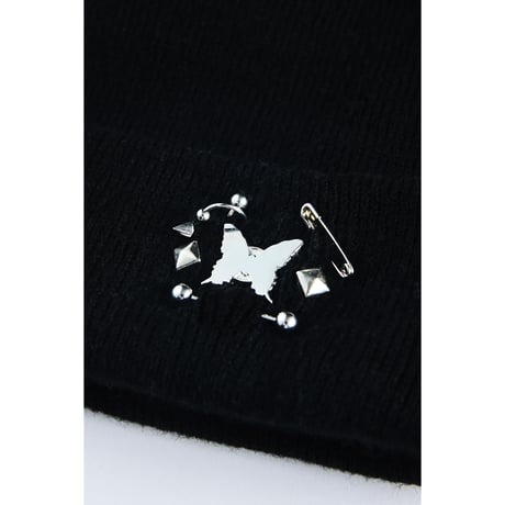 CRAZY STUDS  KNITCAP