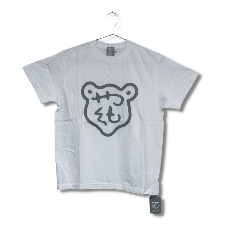 木彫り熊 くもはち君Tシャツ | 八雲町丘の駅オンラインショップ