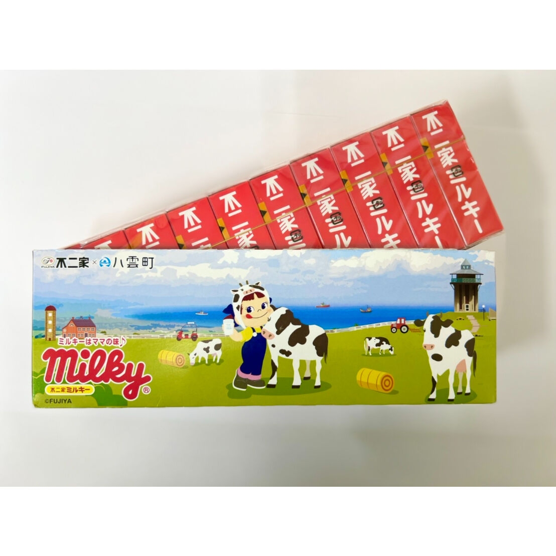 八雲町限定】ミルキー2箱＆カントリーマアム2箱セット | 八雲町丘の