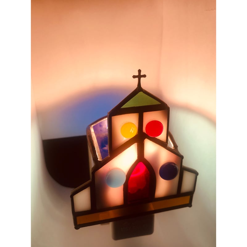 新品・未使用】vintageステンドグラス 可愛い教会のランプ 新品・未