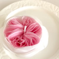 カップ咲きローズのキャンドル　（ Rose candle of cupped  form.）（受注生産）