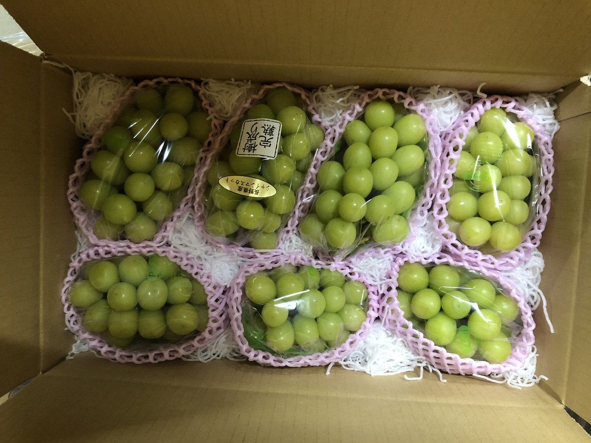 ☆シャインマスカット☆家庭用 4kg箱(7房~9房)3.6kg〜3.8kg ...