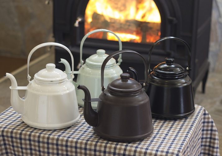 レトロ ホーローケトル マッドブラウン | 薪ストーブ博物館オンライン