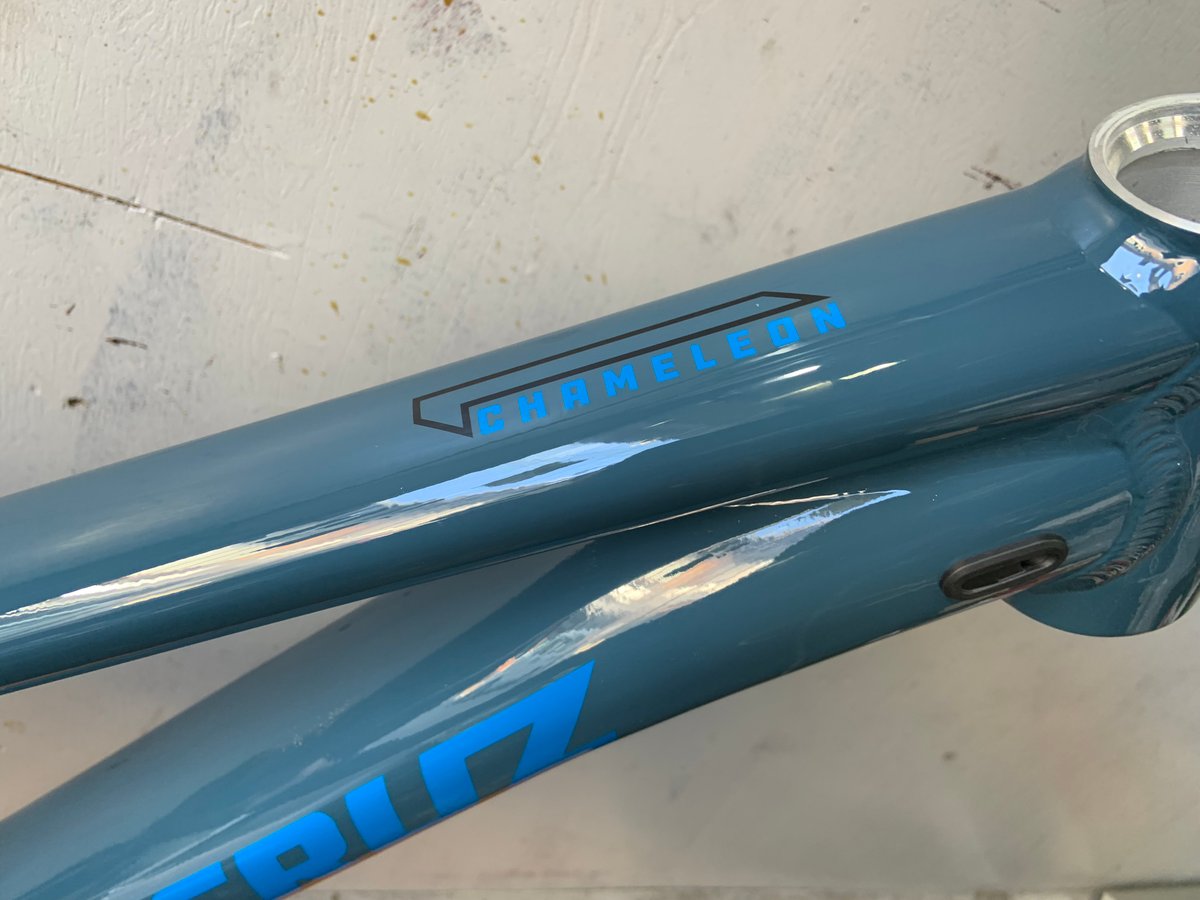 【新品、送料込みに変更可】SANTACRUZ 5.6 Werewolf 新品、送料込みに変更可】SANTACRUZ 5.6 Werewolf