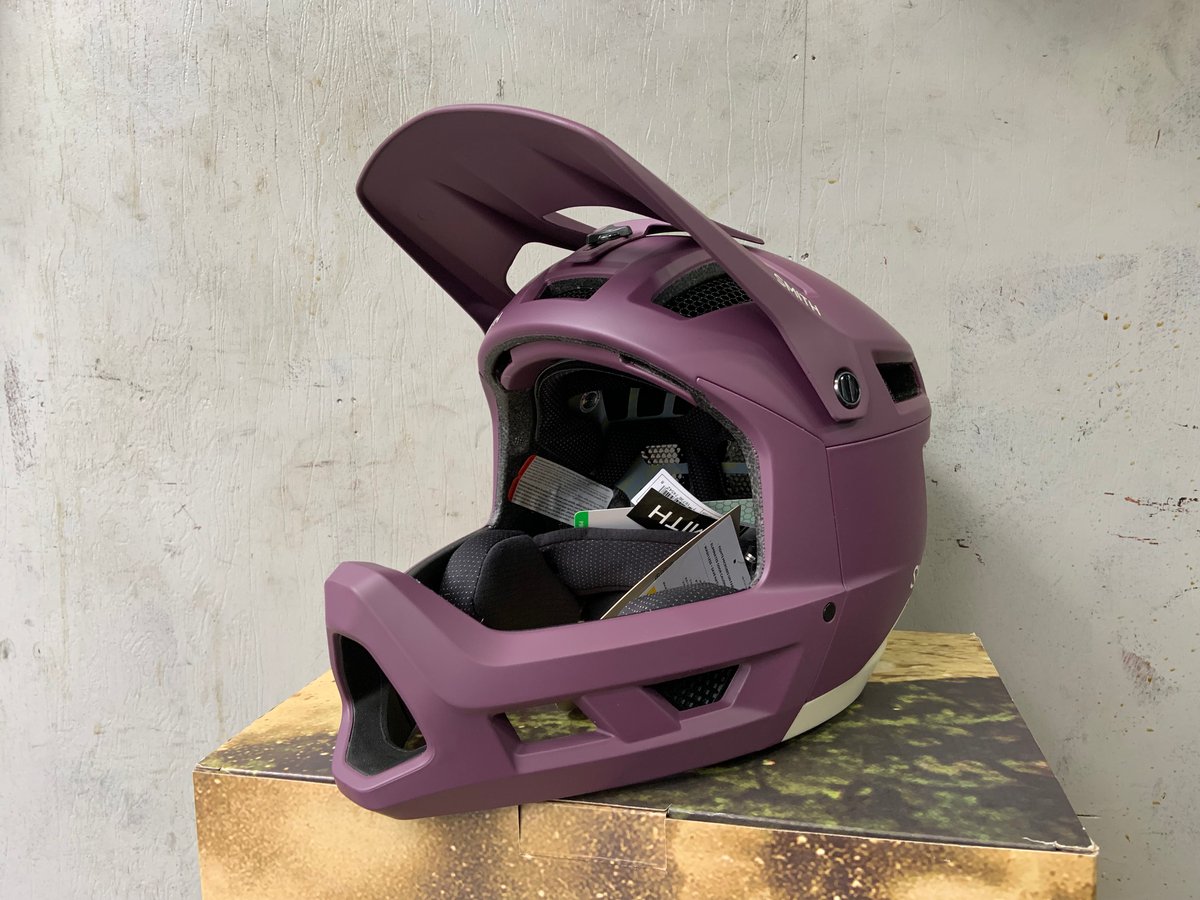 SMITH ピンク ヘルメット スミスのヘルメット2023モデル発表｜サイクルスポーツがお届け