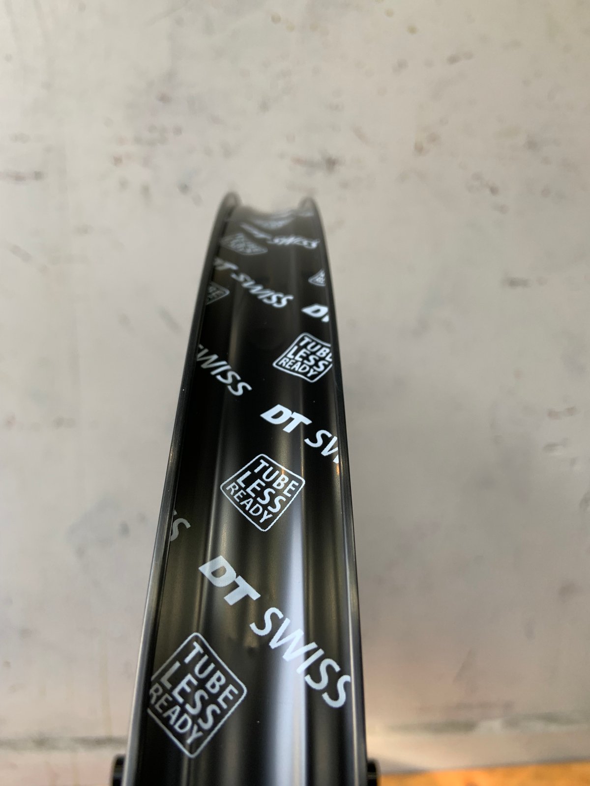 DT SWISS M1900 29 リアホイール HG | 明雅屋STORE