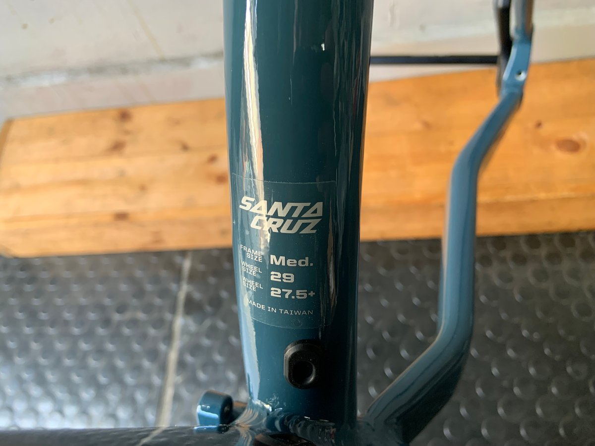 Santacruz Chameleon 2024 Mサイズ 送料無料 | 明雅屋STORE