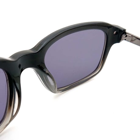 ジョンバルベイトス　サングラス　John Varvatos  (V781 UF BLACK GRADIENT)