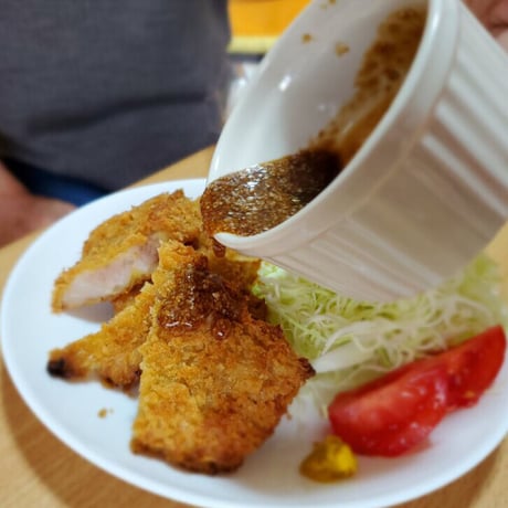 ソースなど付属品なし「小さいロースかつ６個」付属品付より70円お得