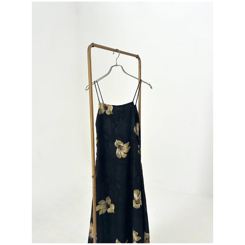 ワンピース LOVAN sophisticate flower cami onepiece LOVAN sophisticate flower cami onepiece