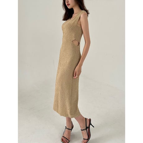 elegant cut out design onepiece（裏地付き）