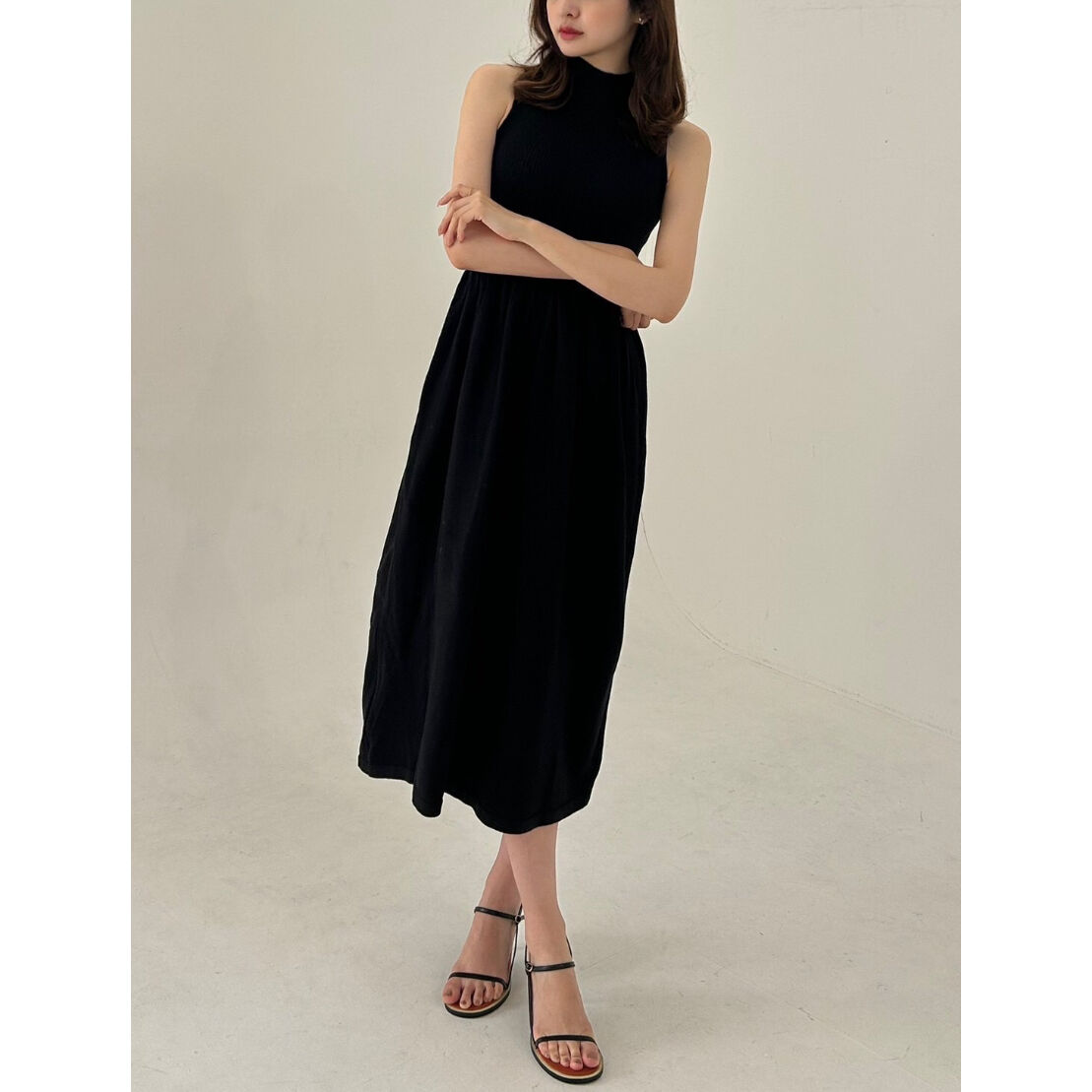 elegant flea nosleeve knit onepiece black | LOVAN' elegant flea nosleeve knit onepiece black | LOVAN'