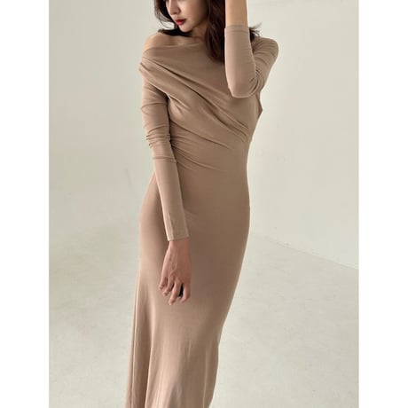 harp dreep front tuck long onepiece beige