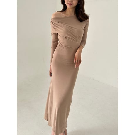 harp dreep front tuck long onepiece beige