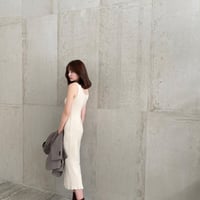white rive knitonepiece