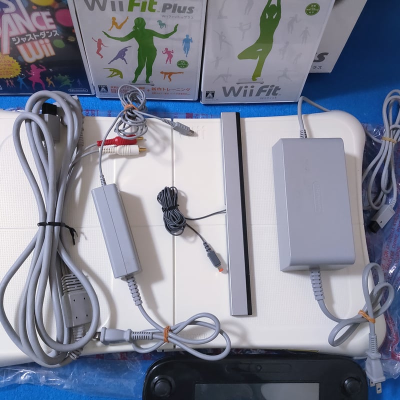 WiiU本体 32GB wiiモーションプラス スプラトゥーン Wiifit ジャスト ...