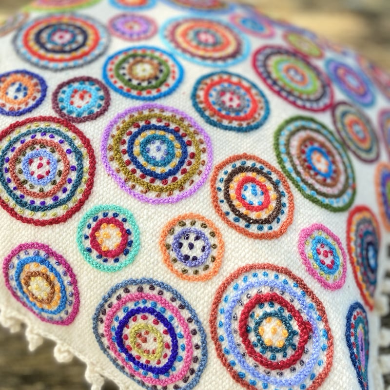 日本に ペルーアルパカウール 手刺繍クッションカバー 3色展開 日本に ペルーアルパカウール 手刺繍クッションカバー 3色展開