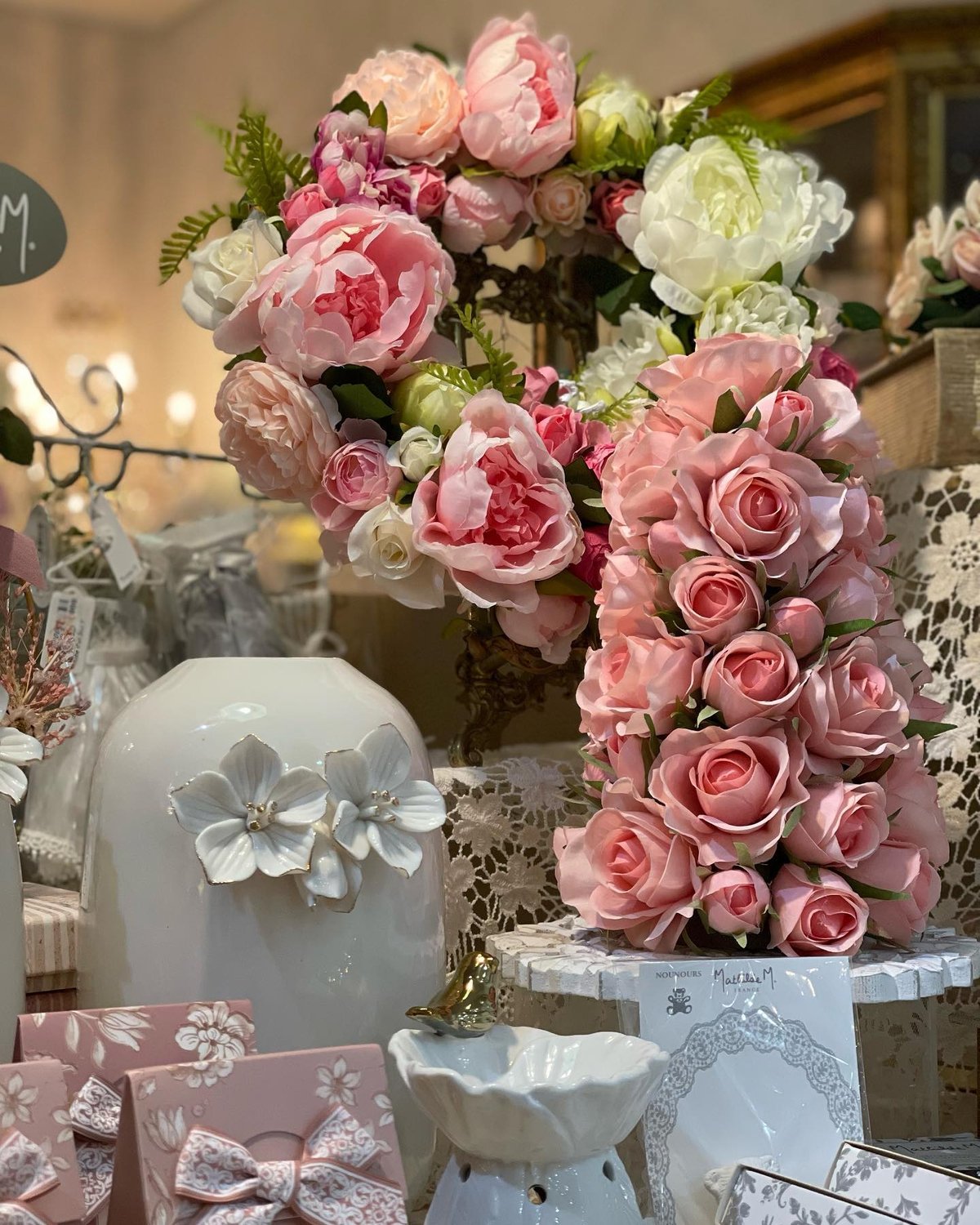 ☆ yukollection☆ピンクバラプレート☆お家☆ツリーとプレゼント 小物