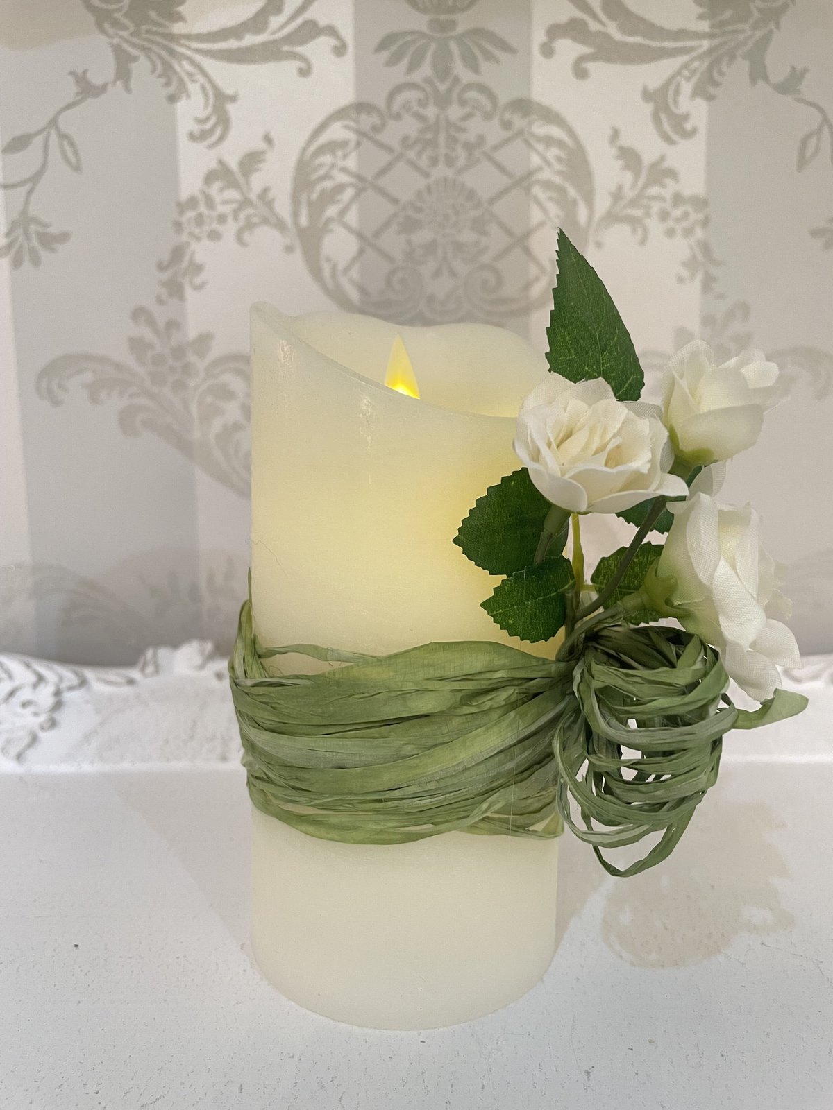 ありす　フラワーデザインキャンドル ありす フラワーデザインキャンドル ホワイトローズLEDホワイト