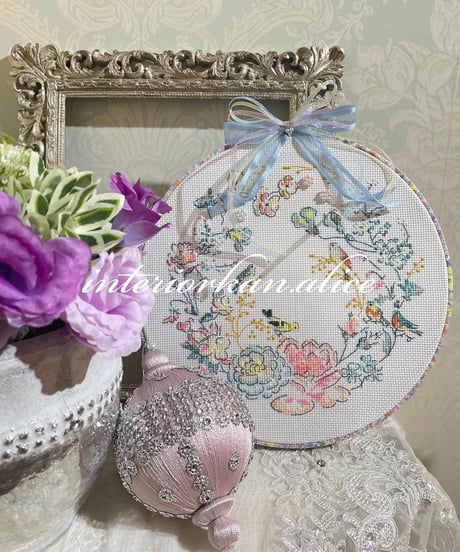 花と小鳥　クロスステッチ刺繍完成品