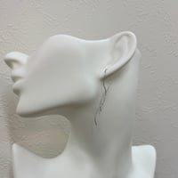 キラキラチェーンピアス
