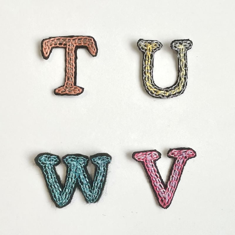 ワッペン風 //イニシャル刺繍 S // TUVW | S.Art//3291