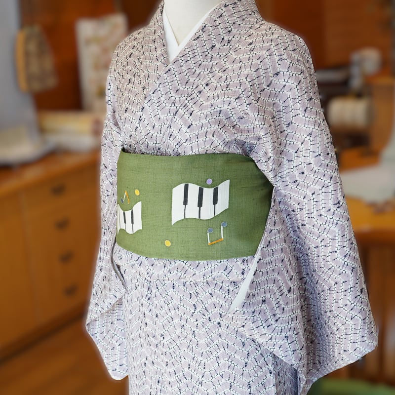 九寸帯（名古屋帯）「型絵染・岡田その子・メロディ」 | MINOKO STORE
