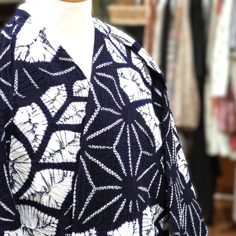 有松鳴海絞り浴衣「巻き上げ絞り 麻の葉芭蕉」 | MINOKO STORE