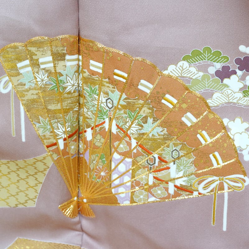 色留袖「京友禅・扇面ちらし・薄桜色」 | MINOKO STORE