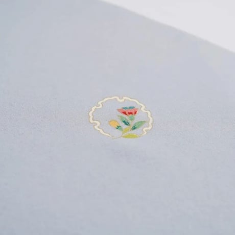 小紋「飛び柄小紋・雪輪花紋」