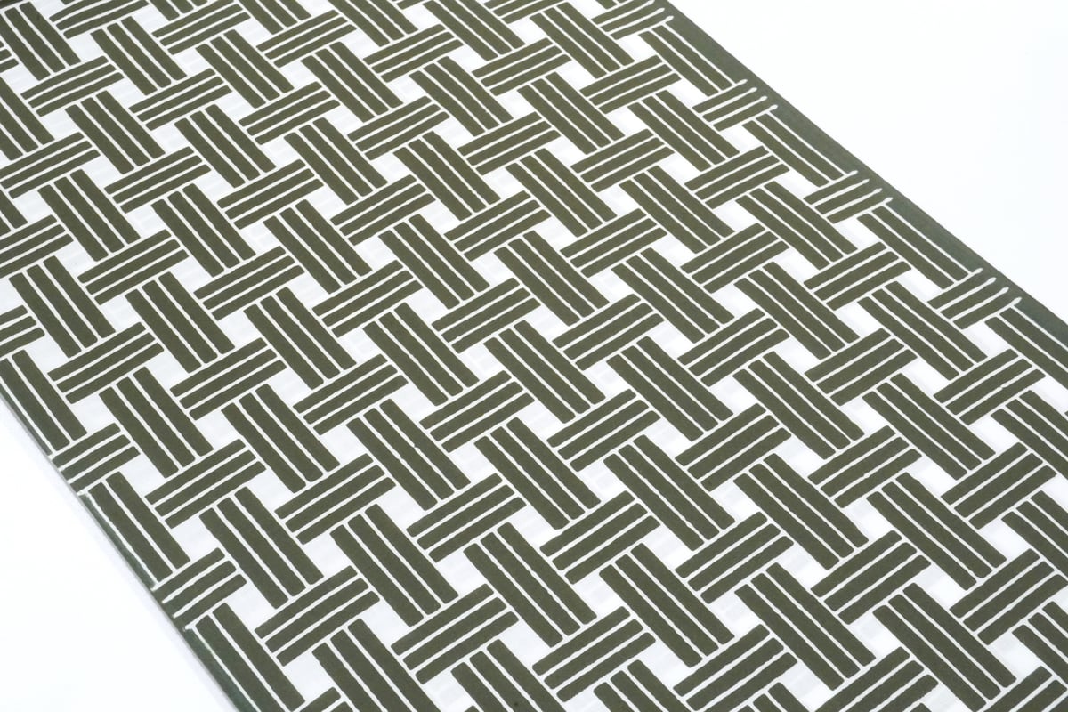 竺仙浴衣「コーマ白地・四ツ目編み籠目・カーキ色」 | MINOKO STORE