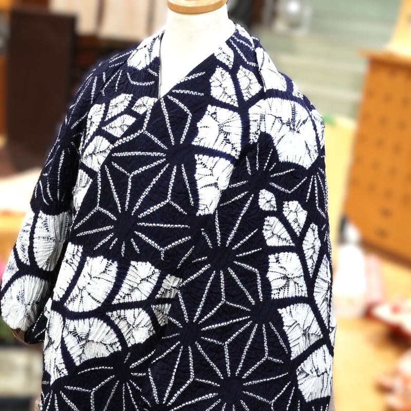 有松鳴海絞り浴衣「巻き上げ絞り 麻の葉芭蕉」 | MINOKO STORE