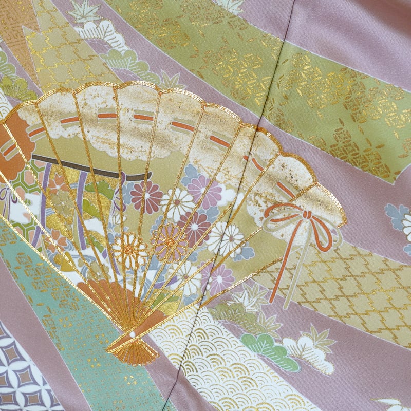 色留袖「京友禅・扇面ちらし・薄桜色」 | MINOKO STORE